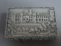 A very rare Castle Top Vinaigrette Vinaigrette depicting Warwick Castle. Made in Birmingham in 1836 by Nathaniel Mills