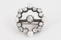 Antique Brooch or Pendant with Natural Pearls and Diamonds, English circa 1870