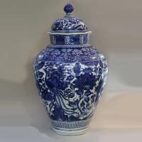 Large Japanese blue and white Arita octagonal vase