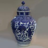 Large Japanese blue and white Arita octagonal vase