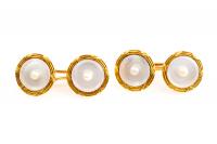 Antique Mother of Pearl Cufflinks in 18 Karat Gold with a Natural Pearl, French circa 1900