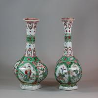 Pair of Chinese famille verte facetted bottle vases, Kangxi (1662-1722)