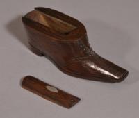S/3848 Antique Treen 19th Century Oak Snuff Shoe