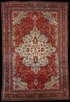 Persian Sarouk Mahal Carpet