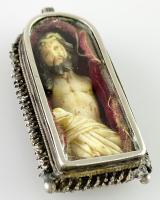 Pendant with miniature carving of Christ. Spanish colonial, 17th century