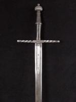 Decorative broadsword in the 16th Century style_b