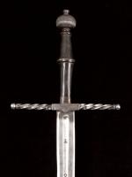Decorative broadsword in the 16th Century style_d