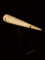 Well carved and unusually detailed whalebone fid_b