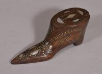 S/4200 Antique Treen 19th Century Mahogany Snuff Shoe