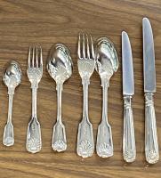 Walker and Hall silver flatware cutlery set thread and shell