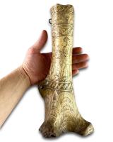 Stag antler powder flask engraved with mythical figures. German, 17th century