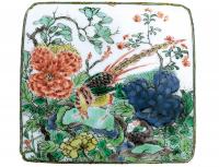 Chinese porcelain famille verte rouleau vase, Kangxi, circa 1700