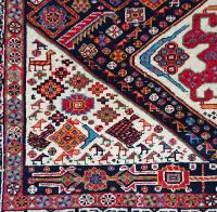 spandrel and border Qashqai rug