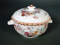 Chinese Export Porcelain Famille Rose Écuelles, Circa 1775
