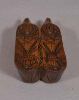 S/4530 Antique Treen Late 18th Century or Early 19th Century Chip Carved Double Apple Wood Shoe Love Token/Snuff Box
