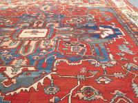 Large Serapi Heriz carpet