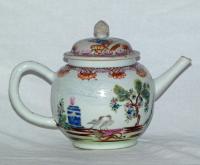Famille Rose Valentine Pattern Porcelain Tea Pot