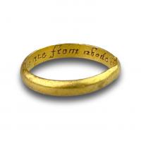 Gold posy ring ‘Vertue and love are from above’. English, 18th century
