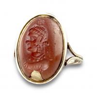 Ring with a Ptolemaic, Hellenistic intaglio of a Goddess. 2nd - 1st Century BC