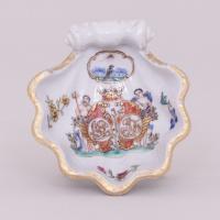 Chinese famille rose armorial salts