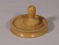 S/4836 Antique Treen Early 20th Century Boxwood Pill Stand with Rounder