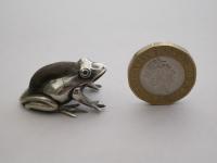 Edwardian Miniature Novelty Silver Frog Pin Cushion