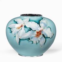 large bulbous blue Japanese cloisonné vase