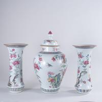 Early 18th century Chinese Famille Rose Garniture