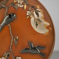 Japanese bronze dish decorated with crows beneath a full moon signed Isshosai Masaaki, Meiji Period