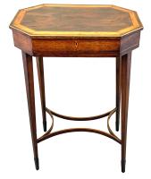 Late 18th Century Rosewood Lamp Table
