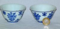 Kangxi Pair of Blue and White Small Bowls