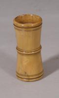 S/5482 Antique Treen 19th Century Victorian Holly Wood Dice Shaker