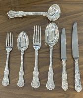 Queens pattern silver cutlery flatware 1908 Goldsmiths and Silversmiths Co London 