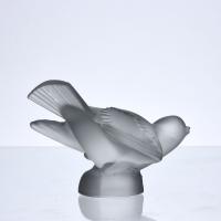 Mid-20th Century Frosted Glass Study entitled "Moineau Colereux" by Marc Lalique