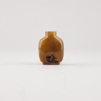 Chinese honey shadow agate snuff bottle