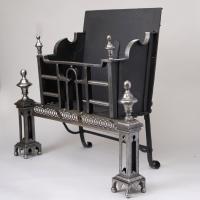 18th century English wrought and cast iron coal grate