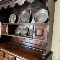 Early 18th century oak Welsh dresser