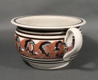 English Pottery Earthworm Mocha Chamber Pot, Circa 1820