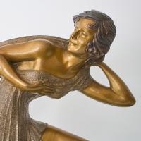 Early 20th Century Art Deco Sculpture "Femme Allongée" by Demetre Chiparus