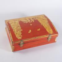 Early 18 century red lacquered bath box circa 1720 to 1750