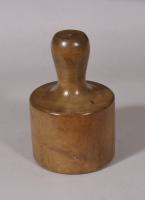 S/5938 Antique Treen Mid 19th Century Sycamore Pie Mould or Rammer