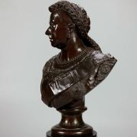 Queen Victoria - A Royal Presentation Diamond Jubilee Bust, 1897