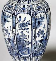 Dutch Delft Underglaze Blue and White Chinoiserie Vases and Covers, De Twee Scheepjes Factory (The Two Little Ships), Mid 18th Century.