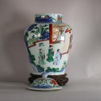 Wucai baluster vase with lid removed
