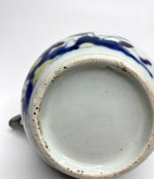 Imari porcelain sake ewer, Arita, Japan, circa 1700. Edo Period